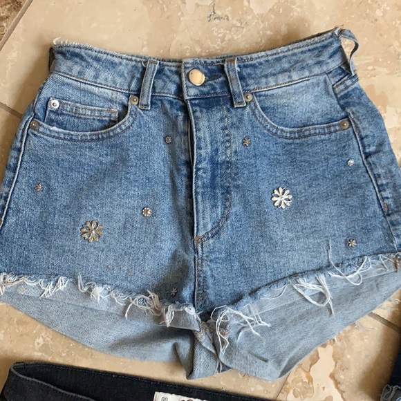 Set of 4 short shorts - Picture 2 of 9